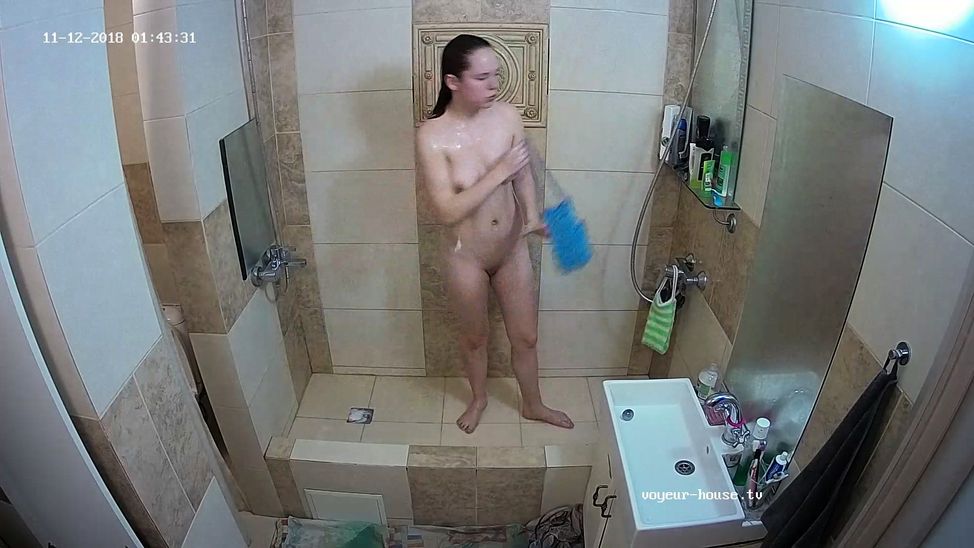 порно видео русское скрытая камера в ванной комнате фото 106